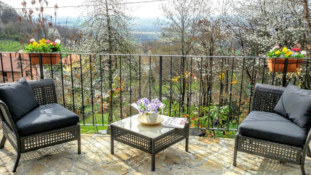 Al Poertec Apartment Sotto il Monte Ngoại thất bức ảnh